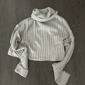 Gray Turtleneck Sweater Cropped